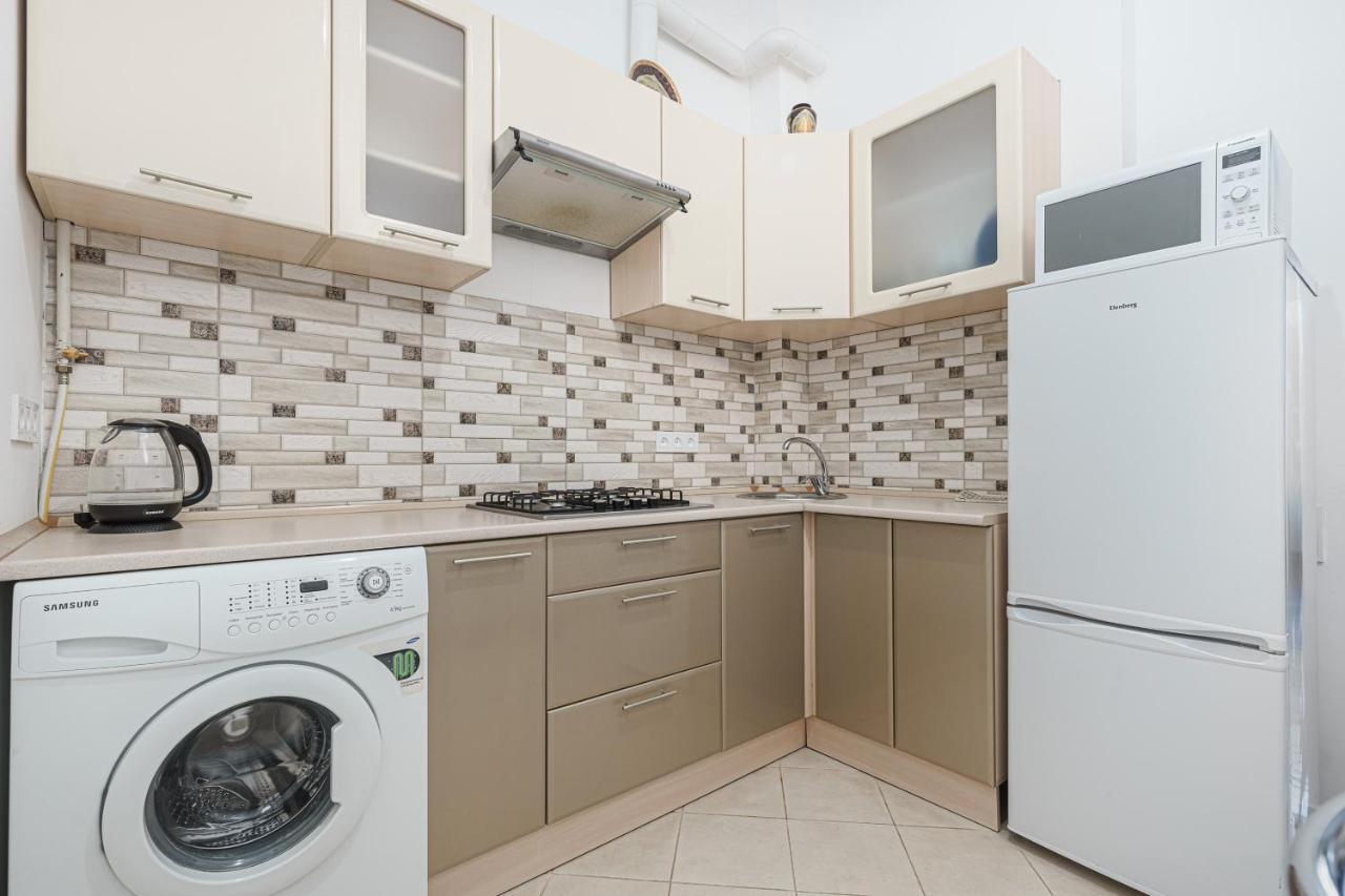 אודסה Nice Apartment In The City Center מראה חיצוני תמונה