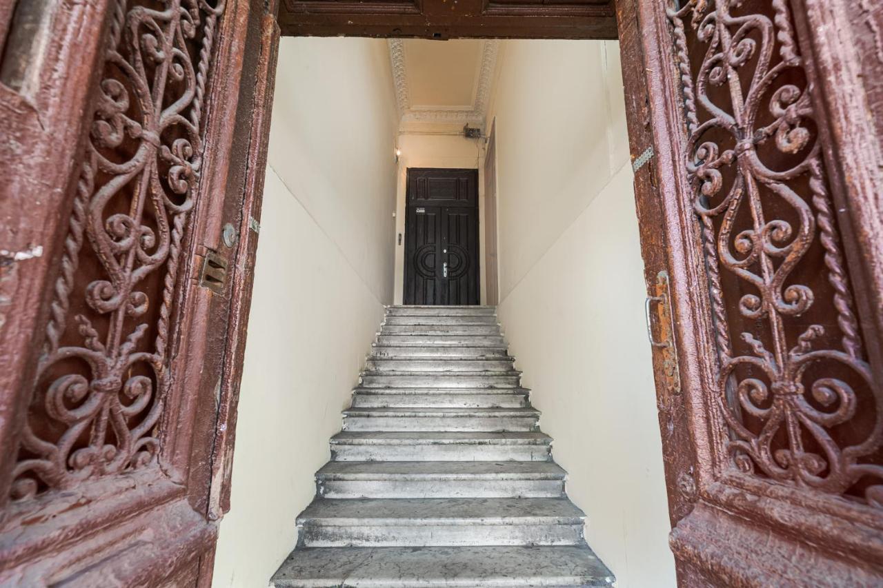 אודסה Nice Apartment In The City Center מראה חיצוני תמונה
